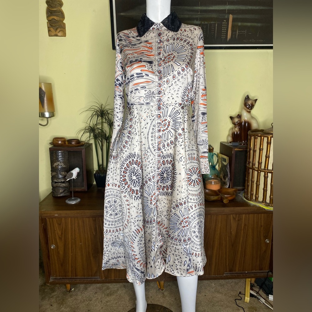 Ladies retro boho button up dress beaded MOD contemporary avant-guards vintage